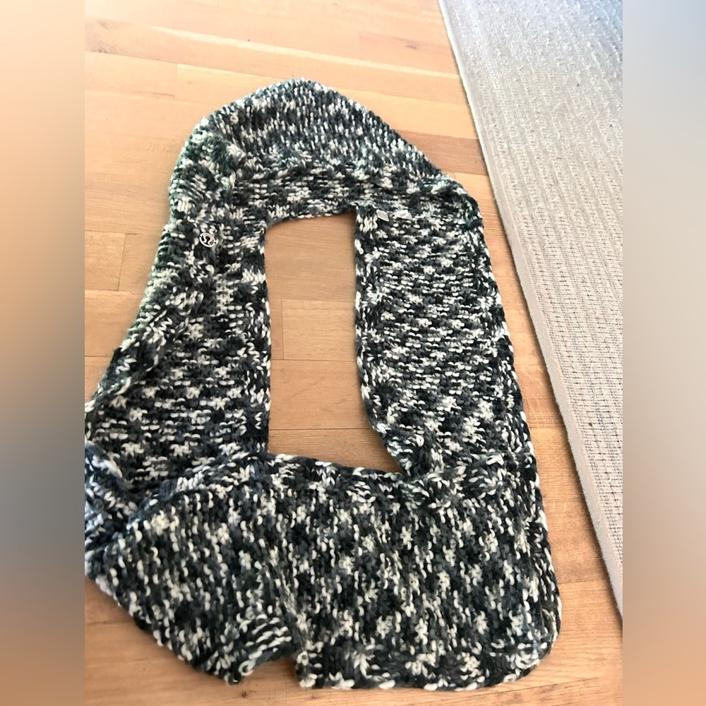 Lululemon Vintage Scarf/Snood with Hood